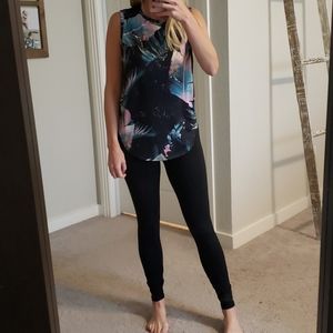 Fabletucs Tropical workout tank